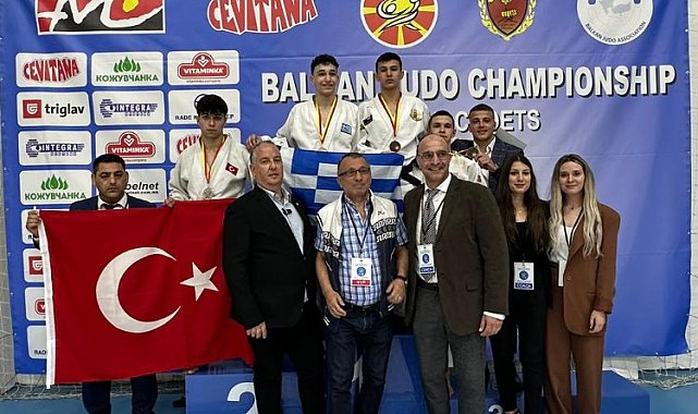 Kağıtspor, Avrupa'nın her kulvarında şampiyon