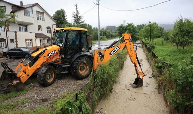Kuvvetli yağışa Sakarya Büyükşehir'den anında müdahale