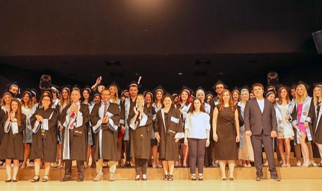 Trakya Üniversitesi'nde iki ayrı fakülte daha kep fırlattı