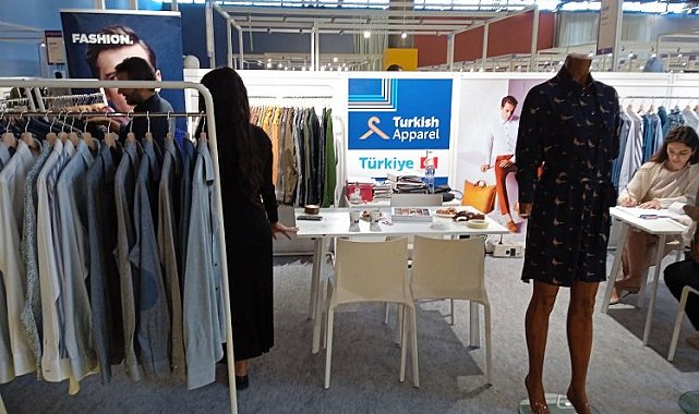 Türk moda endüstrisi Fransa'da bir taşta iki kuş vuracak!
