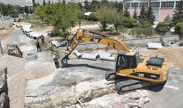 8 ayda Konya'nın altyapısına 162 kilometrelik şebeke