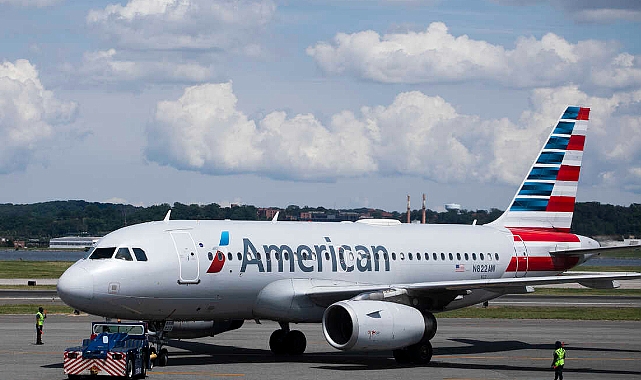 American Airlines Uçağında Tuvalet Sorunu