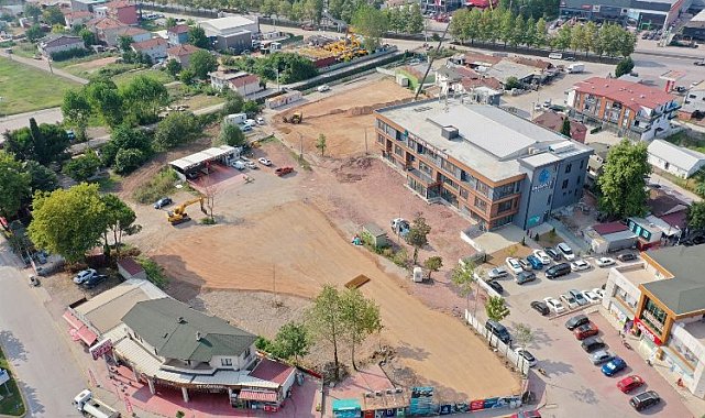 Başiskele Yeşilyurt Mahallesi meydana çıkıyor