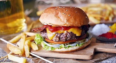 Burger King'e 'Whopper' davası: Olduğundan büyük gösteriyorlar