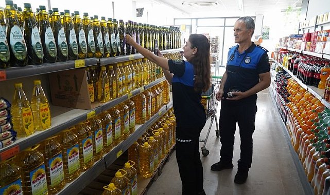 Çayırova Zabıtası'ndan market denetimi