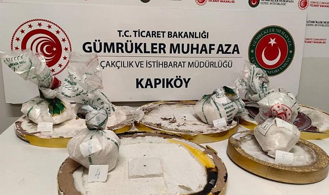 Duvar saatlerine uyuşturucu gizlediler!