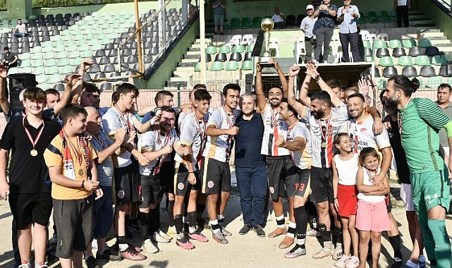 Futbolda Hasköyspor mahallelerin şampiyonu oldu