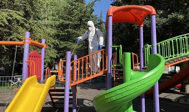 Kayseri Melikgazi'de parklara dezenfeksiyon