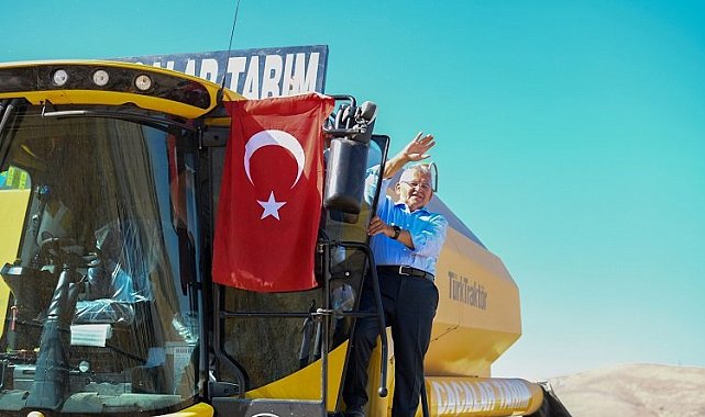 Kayseri'de tohumlar meyvelerini veriyor
