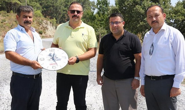 Manisa Gördeslilerden Büyükşehir'e yol teşekkürü
