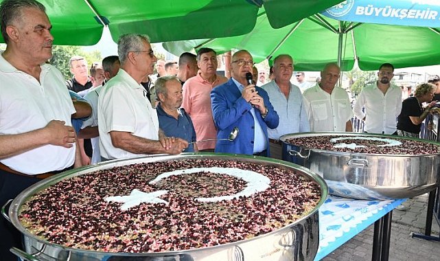 Manisa'da aşure bereketi