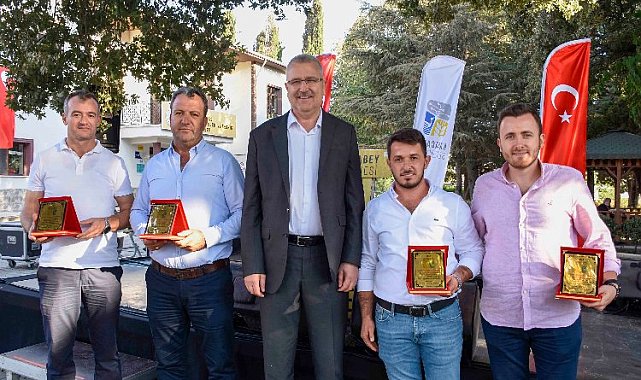 Bursa Karacabey'de 'Tarımın Enleri' ödüllendirildi