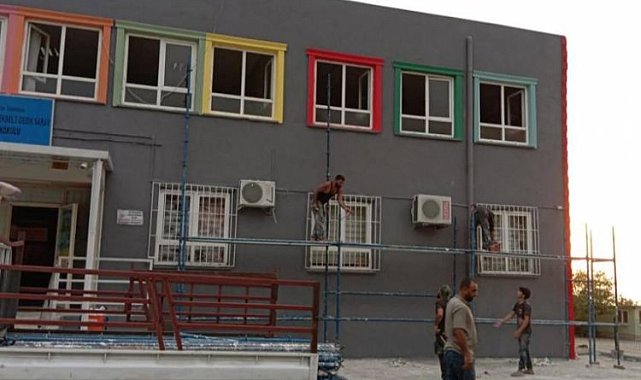 Hatay'da depremde hasar gören okullara Büyükşehir desteği