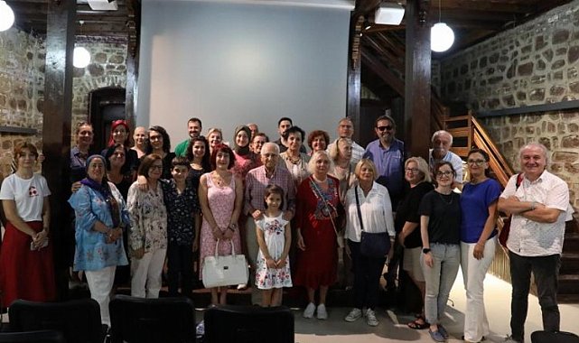İzmit'ten 1 Eylül Dünya Barış Gününe özel şiir dinletisi