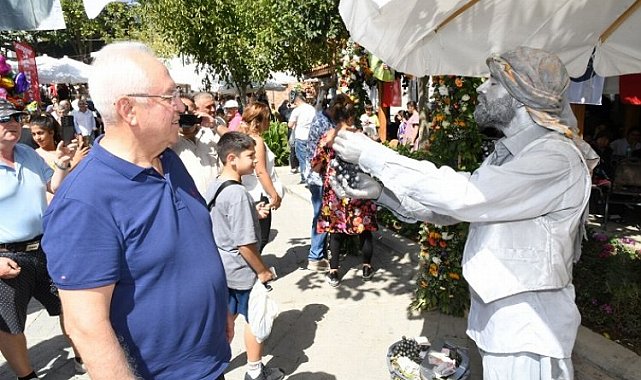 Kavacık Üzüm Festivali'ne 'pazar' akını