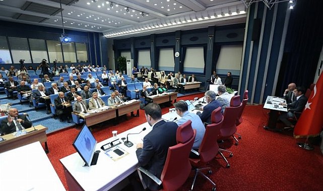 Kayseri Büyükşehir Meclisi'nden Özhaseki'ye vefa