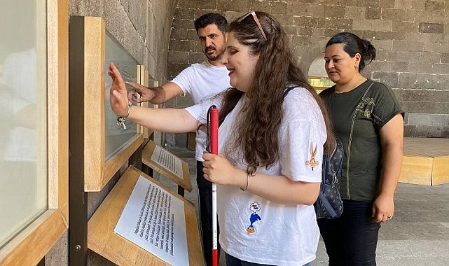 Kayseri Büyükşehir Selin'in önündeki engelleri kaldırdı