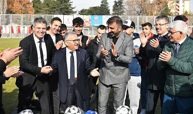 Kayseri Büyükşehir'den amatör kulüplere büyük destek
