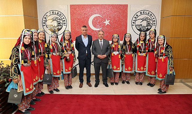 Kayseri Talas folklorda başarı rüzgarları estirdi