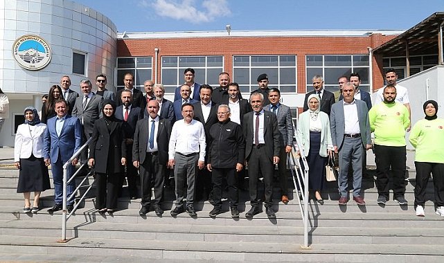 Kayseri'de futsal heyecanı başladı