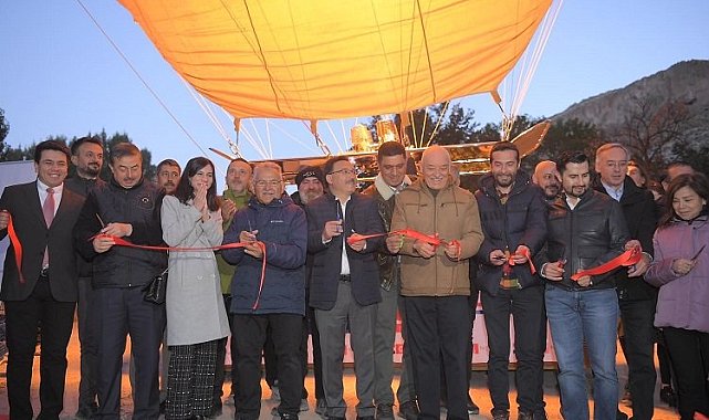 Kayseri'de yabancı misafirlere balon sürprizi