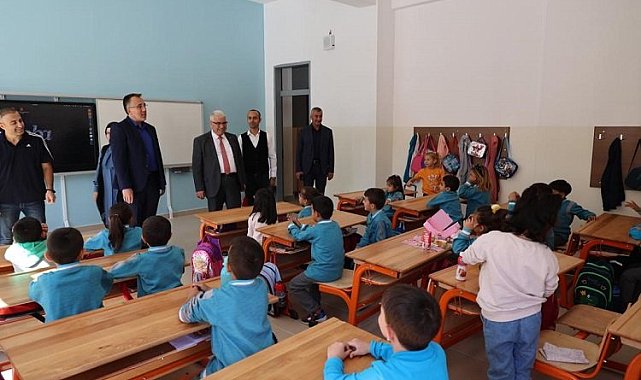 Mehmet Savran'dan öğrencilere ziyaret