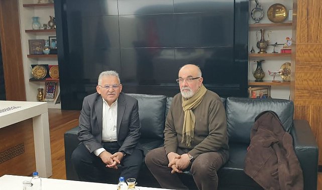 Memduh Büyükkılıç'tan Mevlid Kandili mesajı