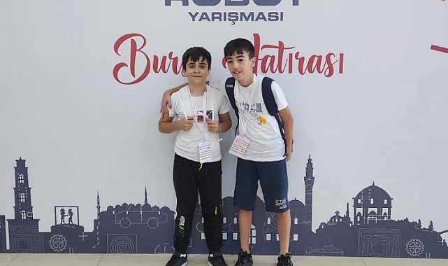 Roda Anadolu İmam Hatip Lisesi 3 robotla Gemlik'i temsil etti