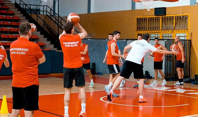 Sakarya'da basketbol heyecanı geri döndü