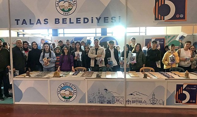 6. Kayseri Kitap Fuarı'na lise öğrencilerinden gezi