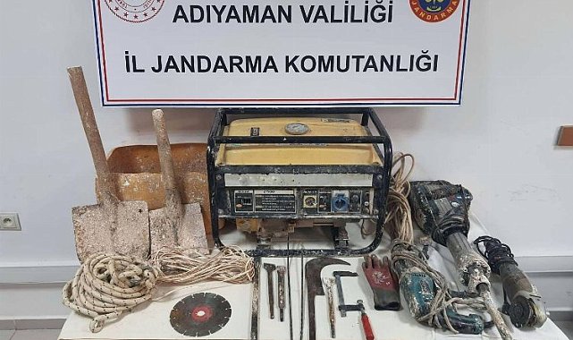 Adıyaman'da kaçak kazıya suçüstü