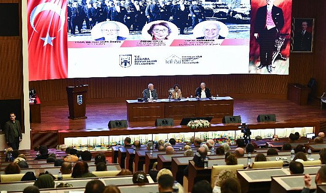 Başkent'te "Cumhuriyete Giden Yol" konulu söyleşi