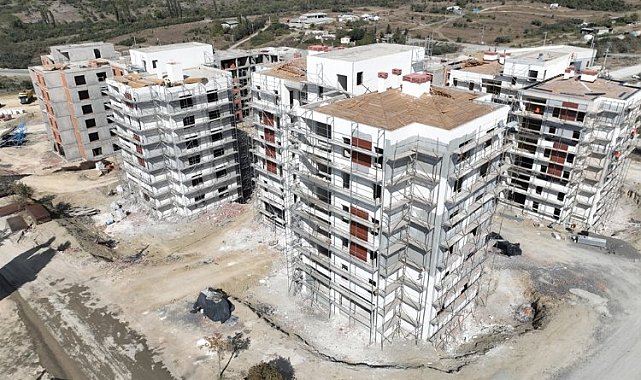 Dilovası Tavşancıl'da TOKİ konutları hızla yükseliyor