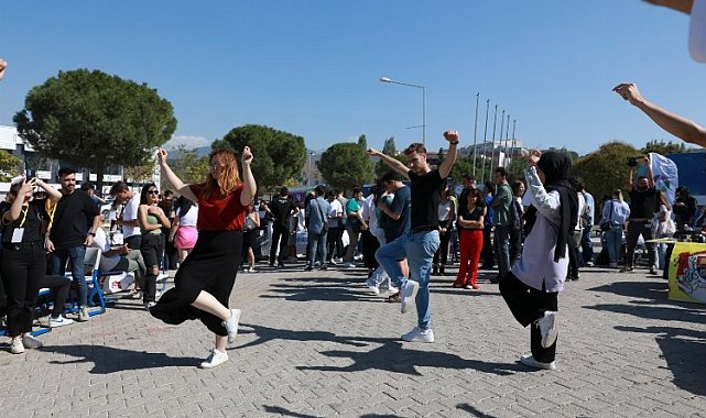 Dokuz Eylül'de spor şenliği başladı