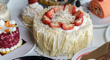 Özel Gün Pasta Siparişleriniz İçin Yeni Adres! Hamide Bakery & Cafe