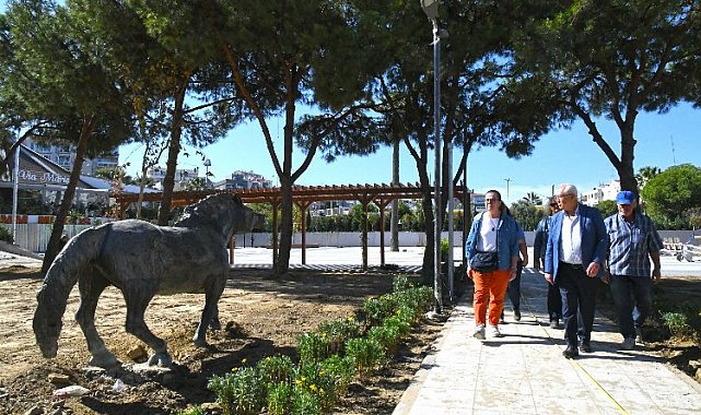 İzmir Karabağlar'da Uğur Mumcu Parkı '100. yıla' hazırlanıyor
