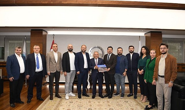 Kayserili mimarlardan Başkan Büyükkılıç'a ziyaret