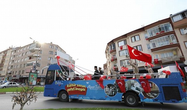 Kültür Sanat Otobüsü İnegöl'de Cumhuriyet turunda