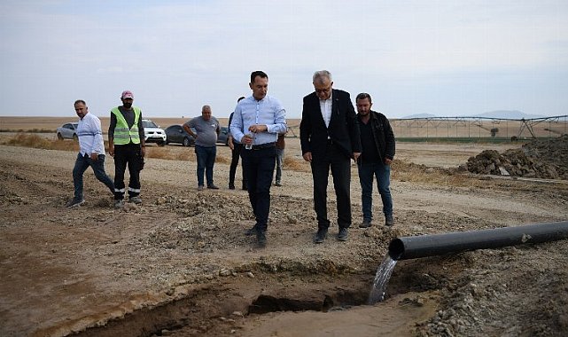 Kumdere'deki kuyu açma çalışmalarına Başkan Helvacıoğlu'ndan yakın mercek