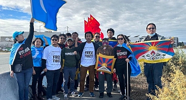 ABD'de yaşayan Uygur Türkleri, Çin Devlet Başkanı Xi Jinping’i protesto etti