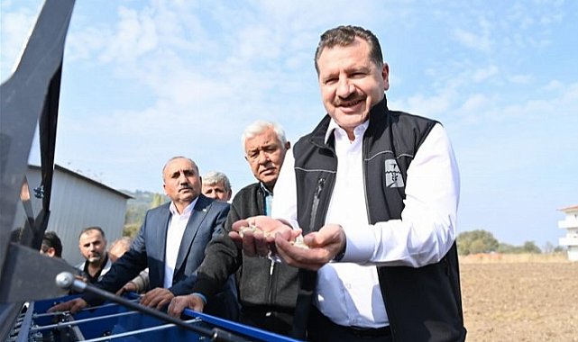 Balıkesir Büyükşehir üreticinin elini güçlendiriyor