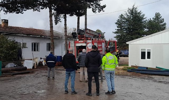 Bilecik'te şantiye yatakhanesinde çıkan yangın korkuttu