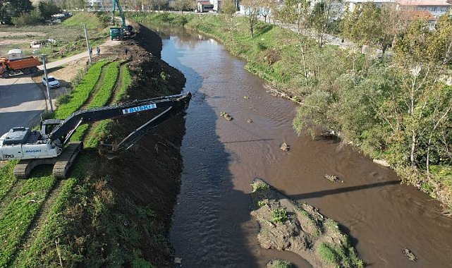 Bursa derelerinde taşkın riskine karşı temizlik