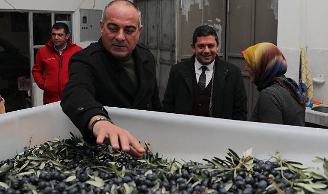Bursa Gemlik'te zeytin çiftçisine yapılan destekleri anlattı