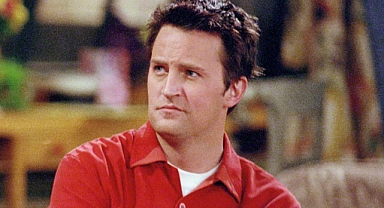 Friends Dizisinin Yıldızı Son Yolculuğuna Uğurlandı 