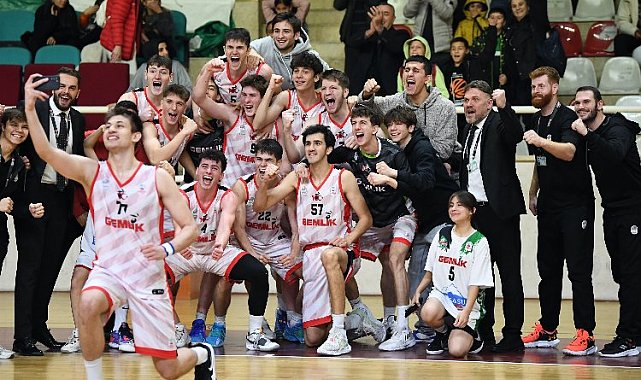 Gemlik Basketbol potada ilk galibiyetini aldı