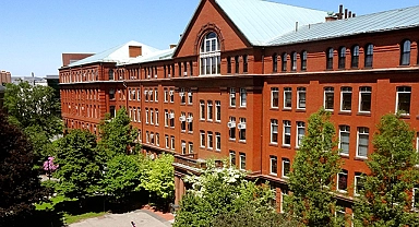 Harvard Üniversitesi’nden öğrencilere fırsat: 128 adet online ücretsiz öğretim programı başladı