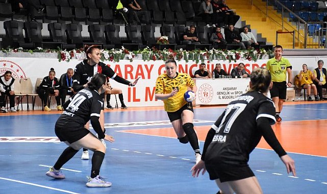 Hentbol Kadınlar Süper'de 9. hafta tamamlandı