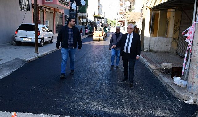 Karabağlar'da asfaltlama çalışmaları tam gaz sürüyor