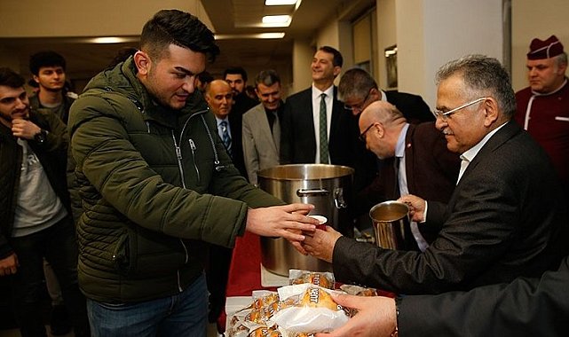 Kayseri Büyükşehir'den gençlere 1 milyon çorba